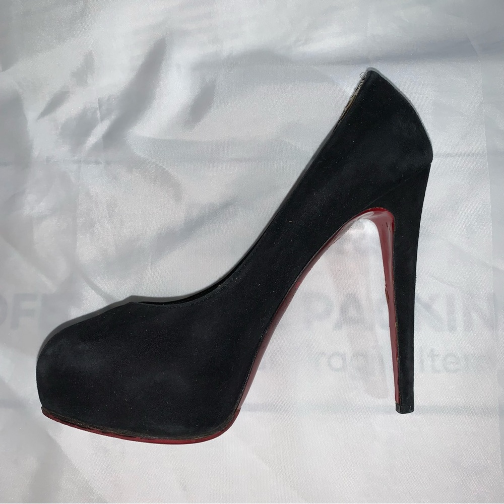 CHRISTIAN LOUBOUTIN size 37.5 black suede platform STILLETO pumps
